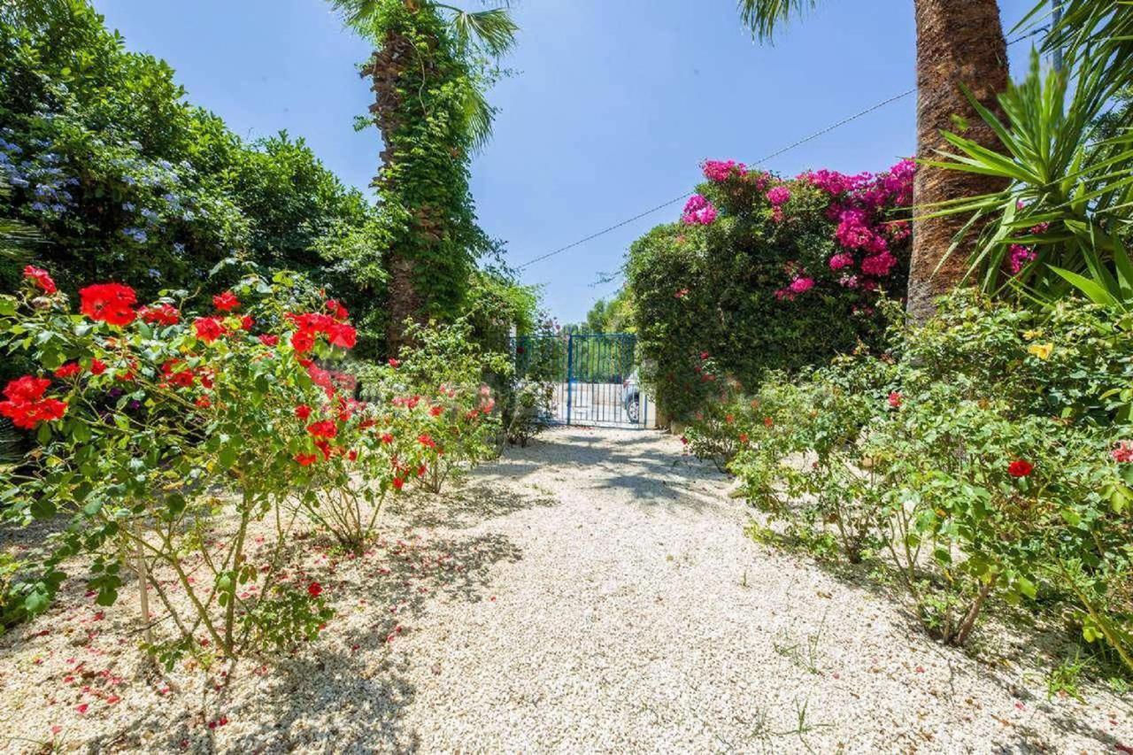Suite House L'Isola Che Non C'E Fontane Bianche Eksteriør bilde