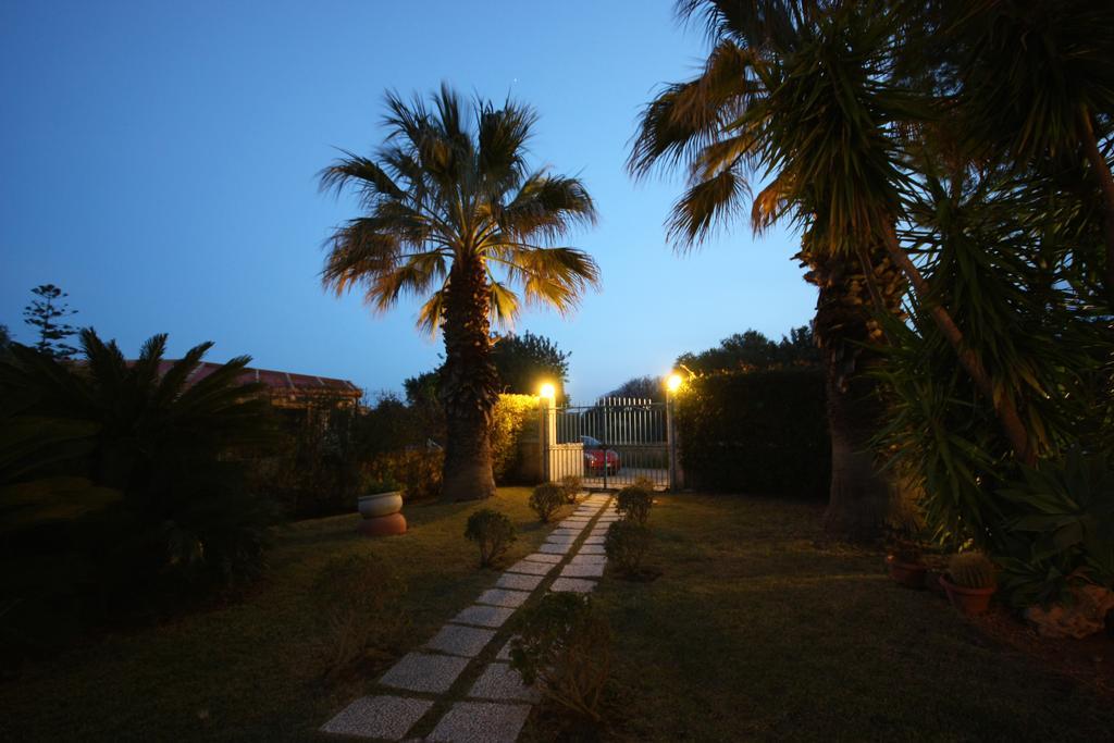Suite House L'Isola Che Non C'E Fontane Bianche Eksteriør bilde