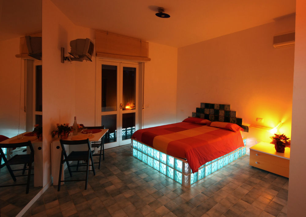 Suite House L'Isola Che Non C'E Fontane Bianche Eksteriør bilde